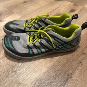 Topo Athletic W-ST Women's Running Shoes Trainers Gray/Jade Size 9.5